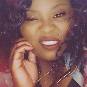 Meet your Posher, Chanel